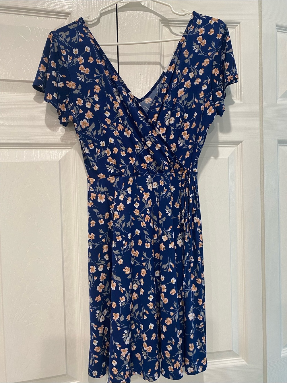 Kaela Faux Wrap Floral V-Neck Dress in Navy